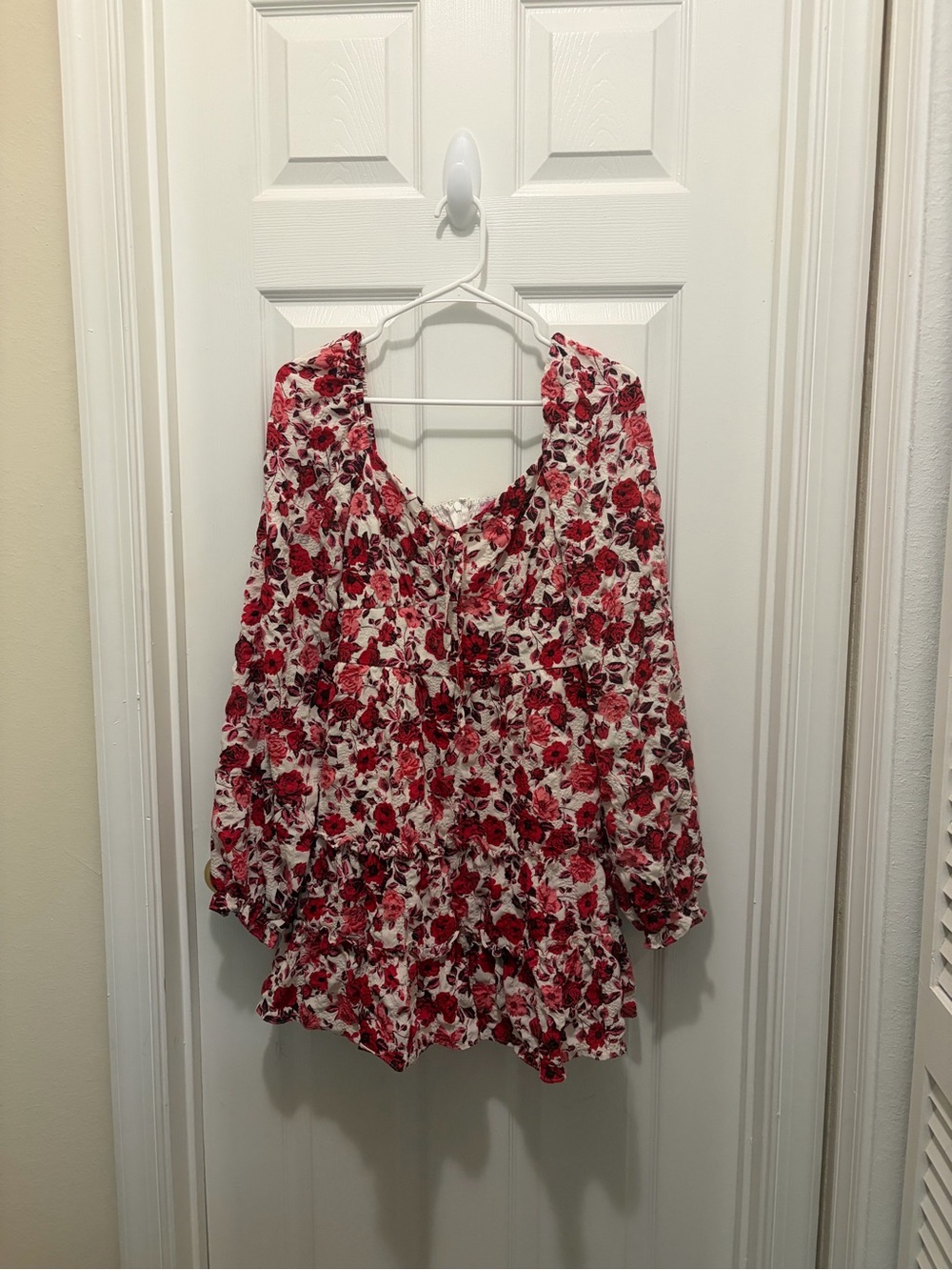 Francesca's Collections Red and White Floral Long Sleeve V-Neck Dress